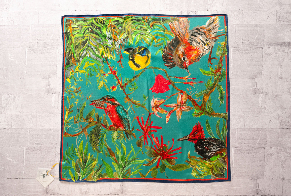 Pañuelo de Seda Chucao x Tere Mujica - diseño Sur