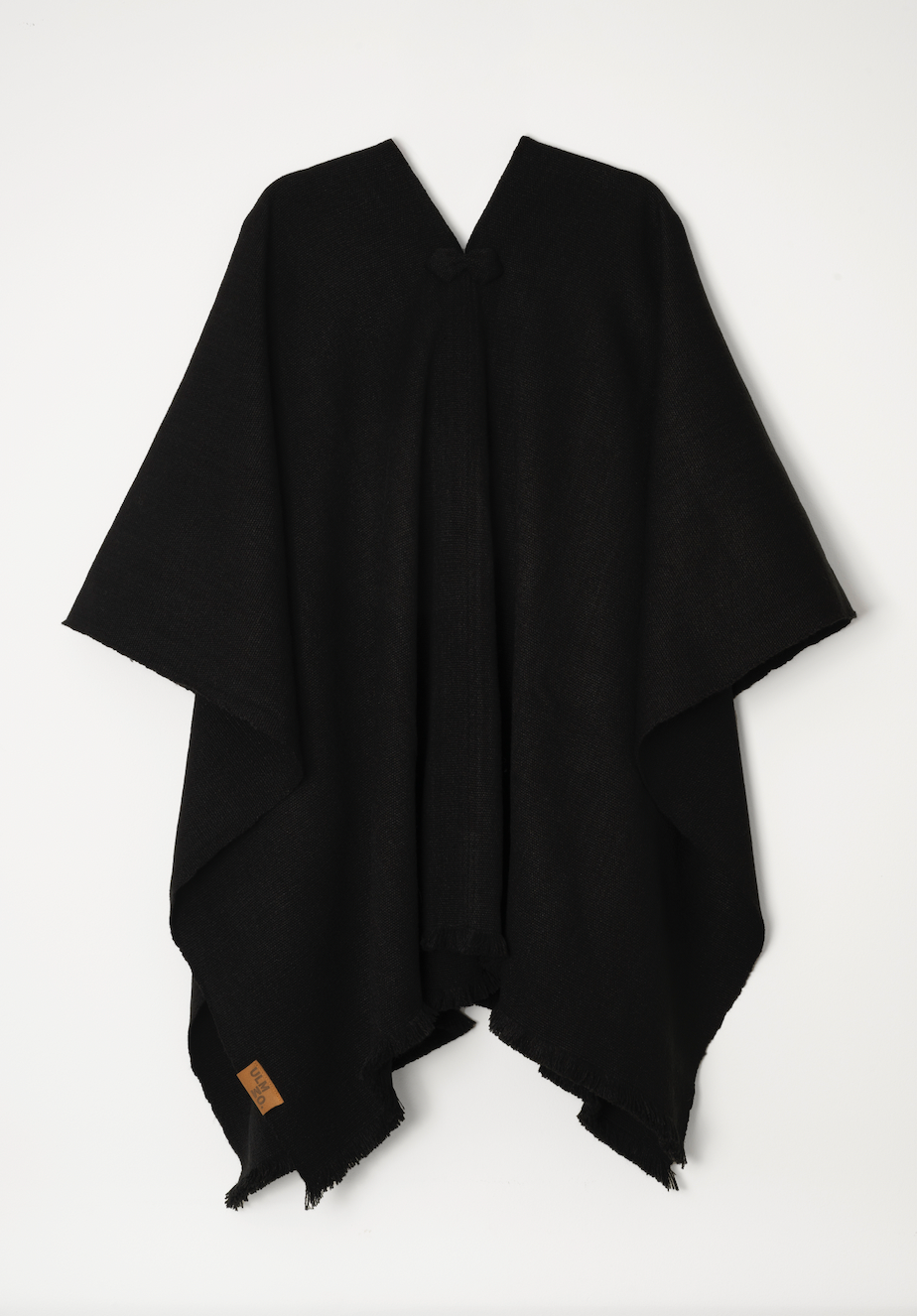 Poncho Tradicional Lana - Negro - Creado en Chile