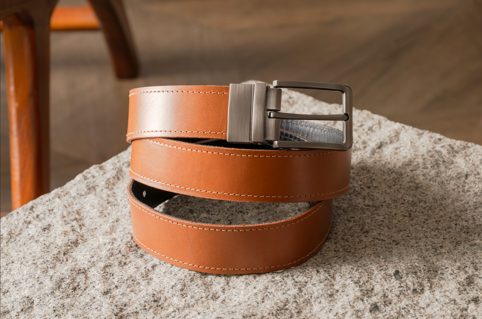 Cinturón Reversible  ULMMO 100% Cuero Graso Negro y Camel  – Hecho a Mano en Chile