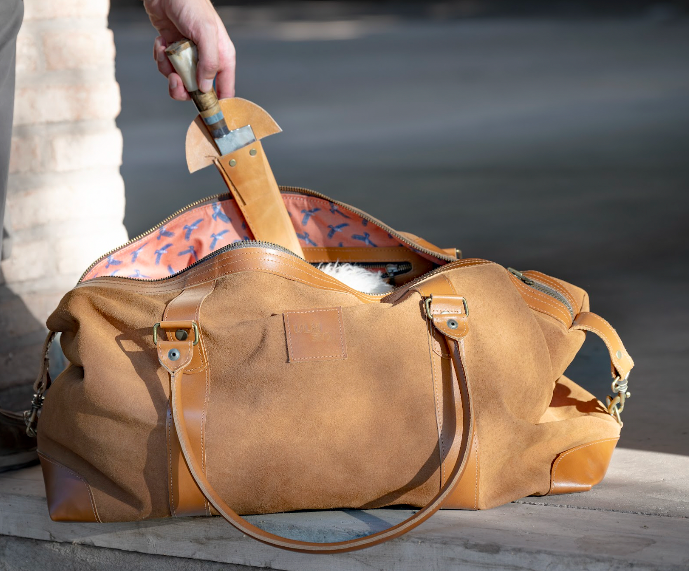 Bolso ULMMO Carpincho camel - forro cóndor Verde