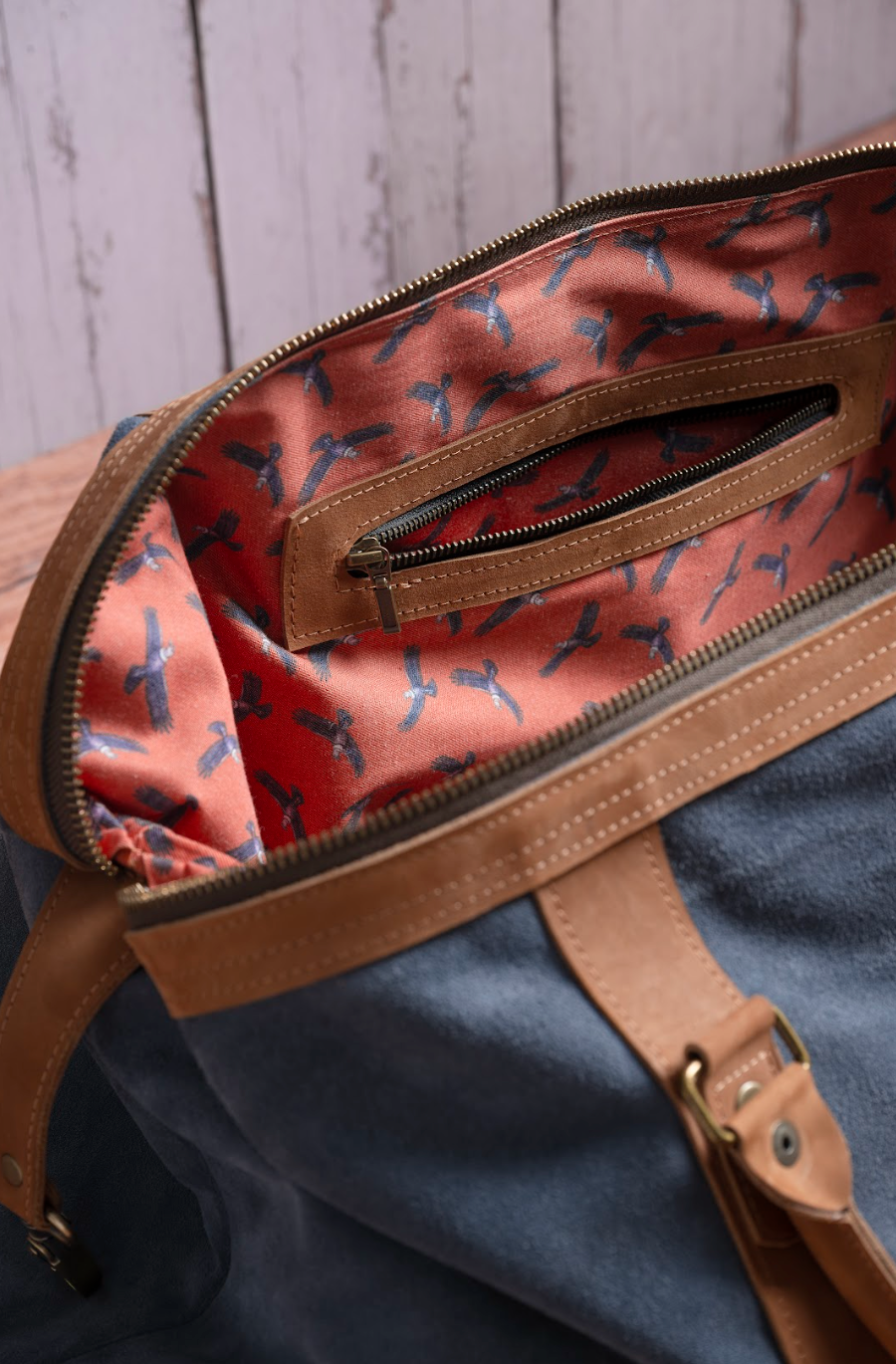 Bolso ULMMO cuero reno Azul Petróleo con mangos de cuero