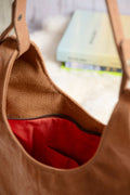 Cartera cuero carpincho con forro lino color salmón