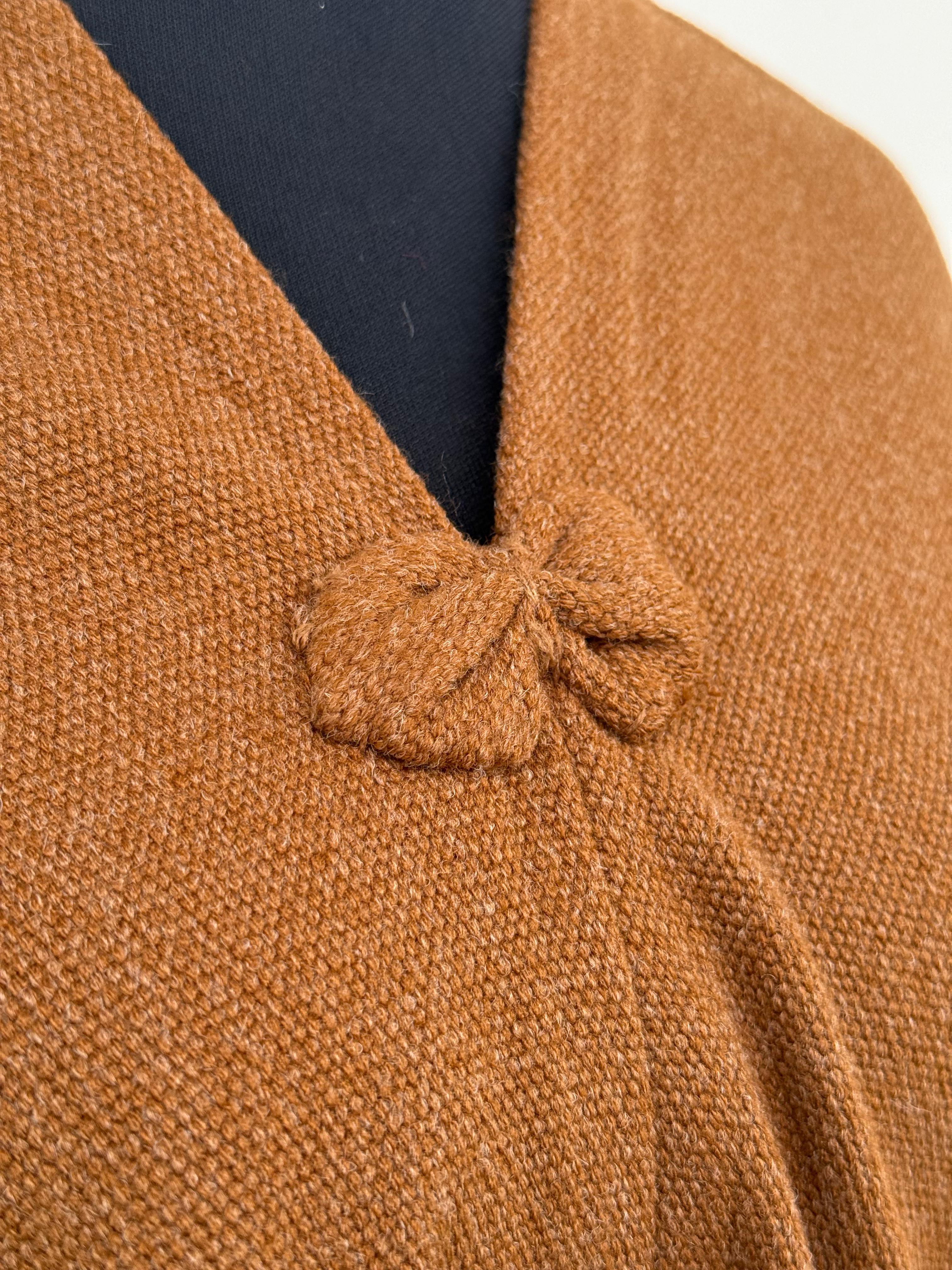 Poncho con Borde Enhuinchado  -  Lana y Alpaca  - Camel