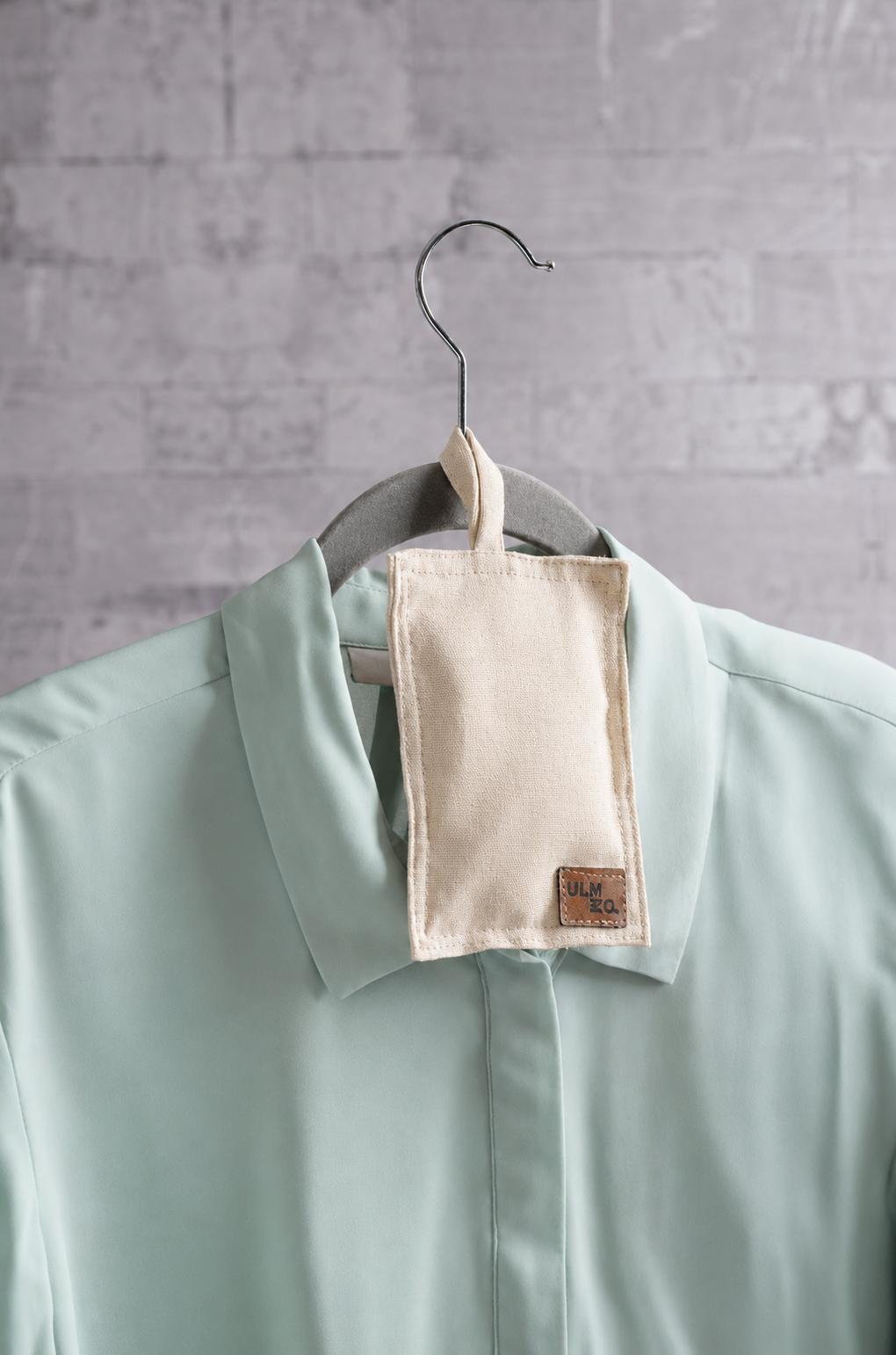 Saquito de lino beige con lavanda y caléndula
