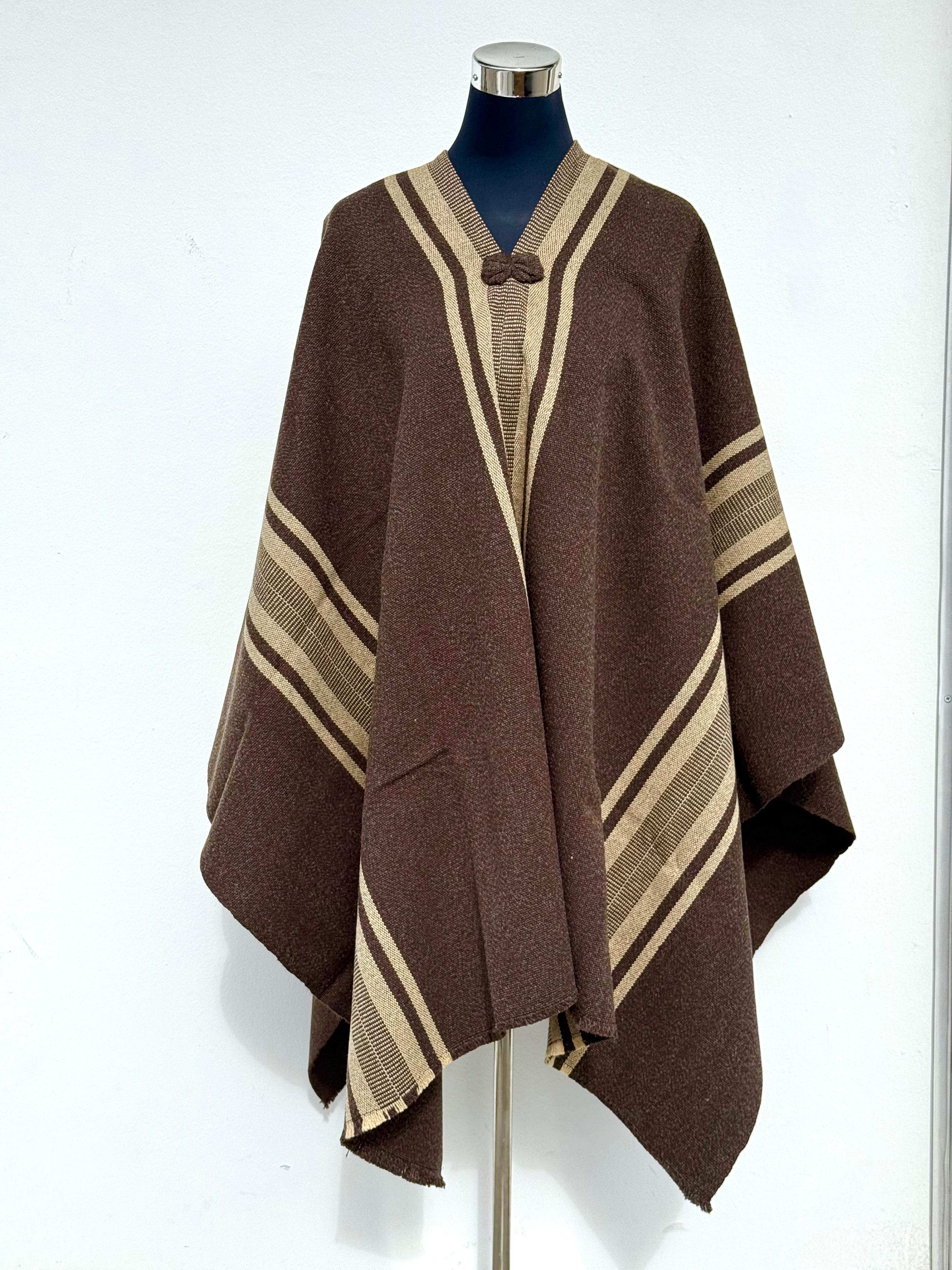 Poncho Peinecillo -  Lana y Alpaca  - Café Moro con Beige - Creado en Chile