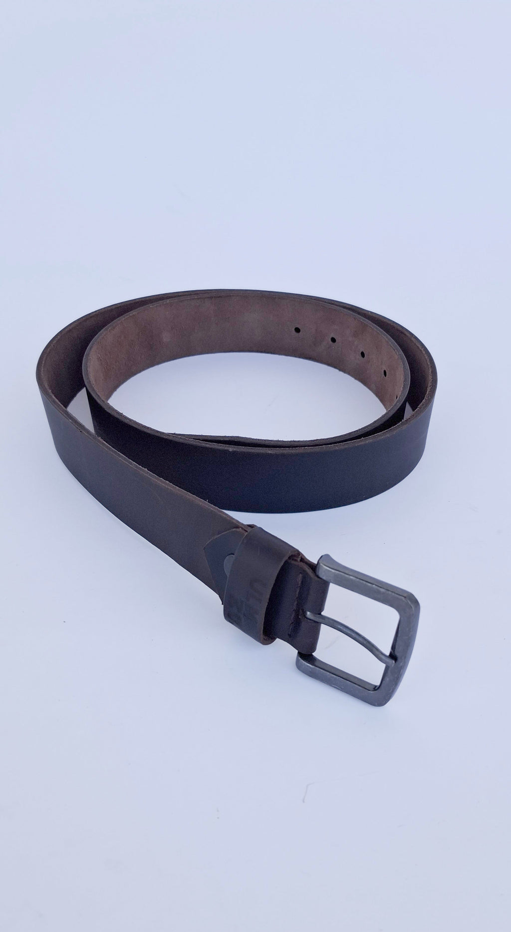 Cinturón ULMMO 100% Cuero Graso – Hecho a Mano en Chile - Creado en Chile