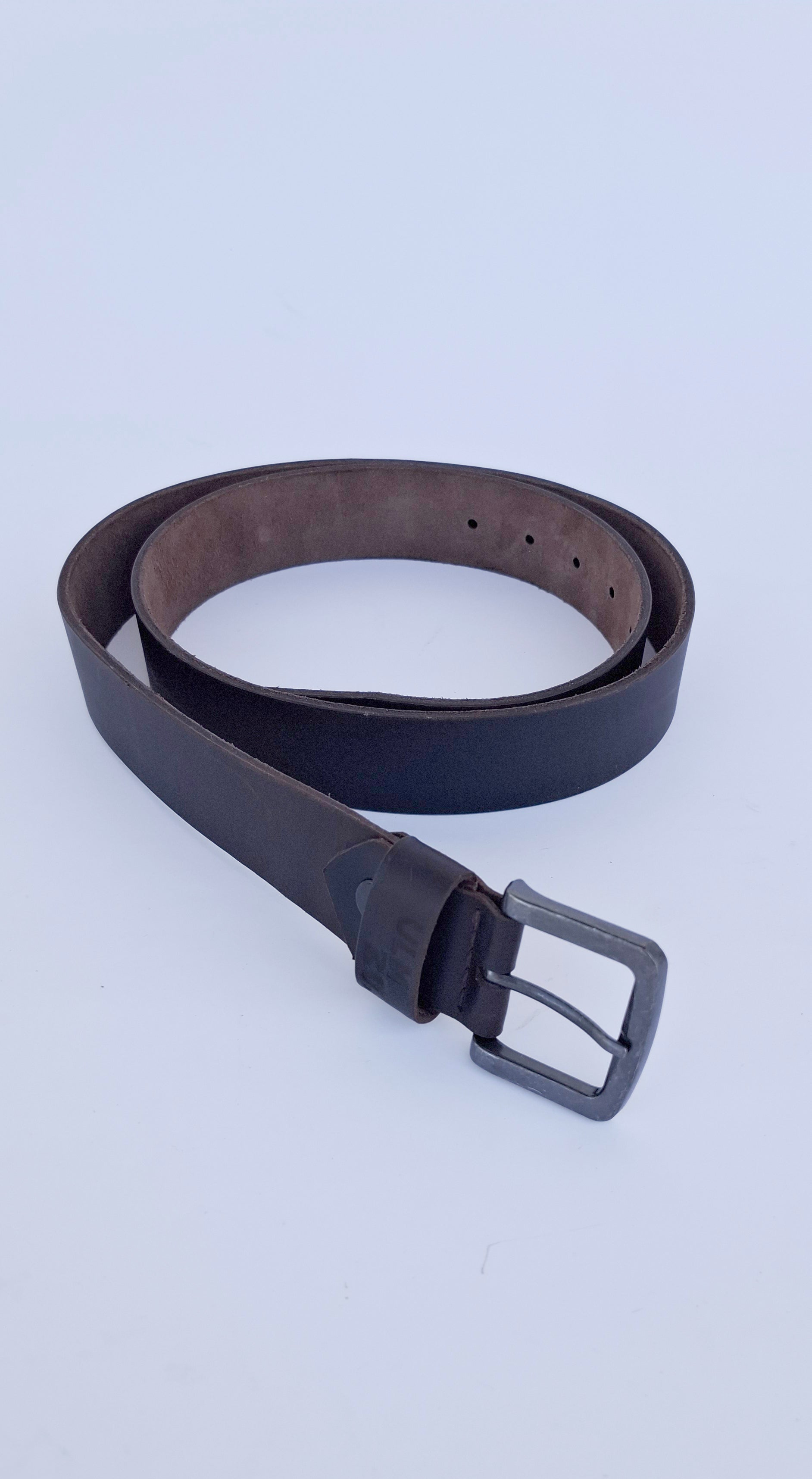 Cinturón ULMMO 100% Cuero Graso – Hecho a Mano en Chile - Creado en Chile