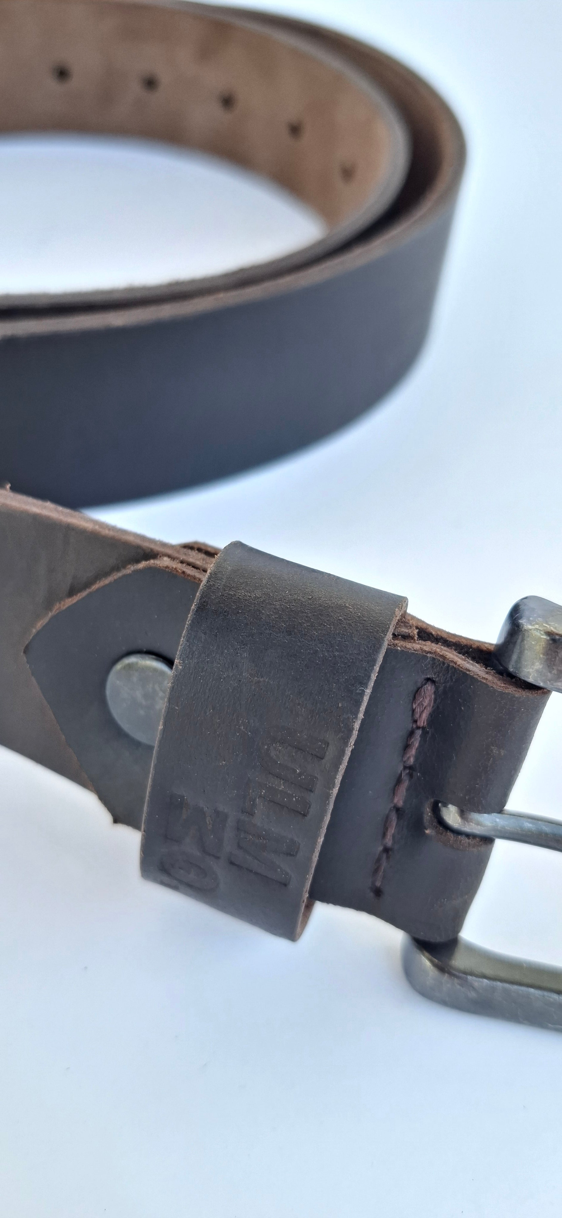 Cinturón ULMMO 100% Cuero Graso – Hecho a Mano en Chile - Creado en Chile