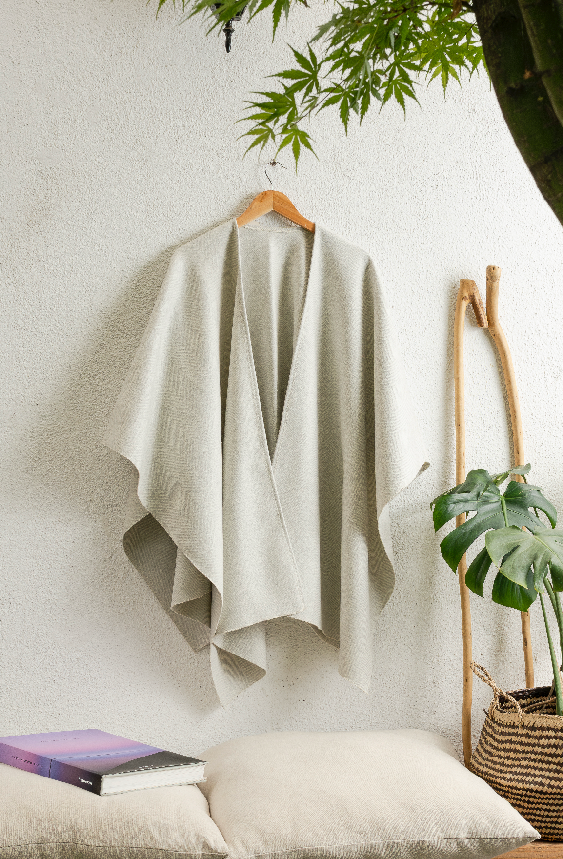 Ruana de Lana Merino Espiga Beige Claro - ULMMO Origen
