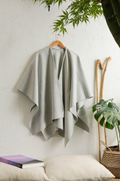 Ruana de Lana Merino Gris Claro - ULMMO Origen