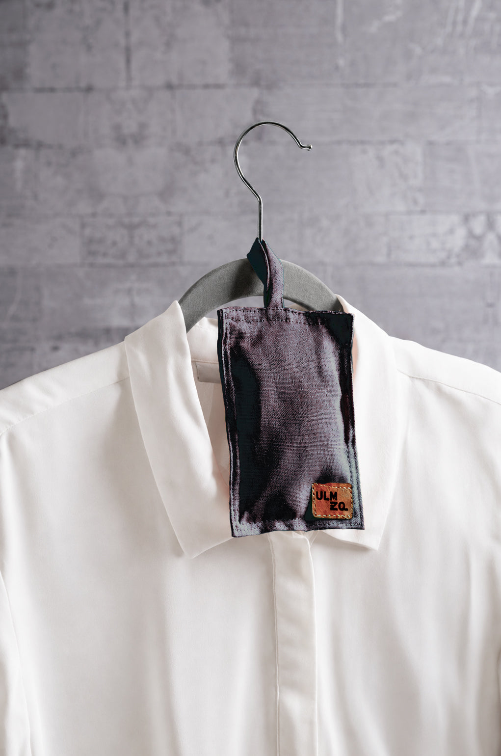 Saquito de lino gris oscuro con lavanda y caléndula